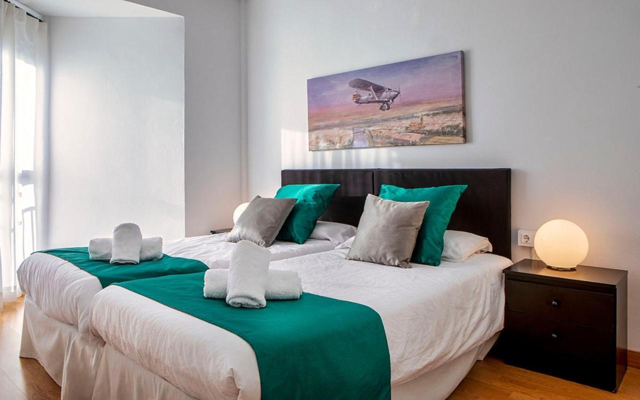 Homefeel Cartuja Seville Exterior photo